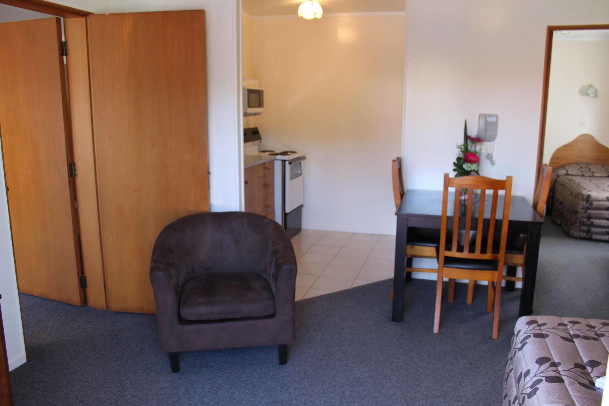 Cherry Court Motor Lodge Whangarei Esterno foto