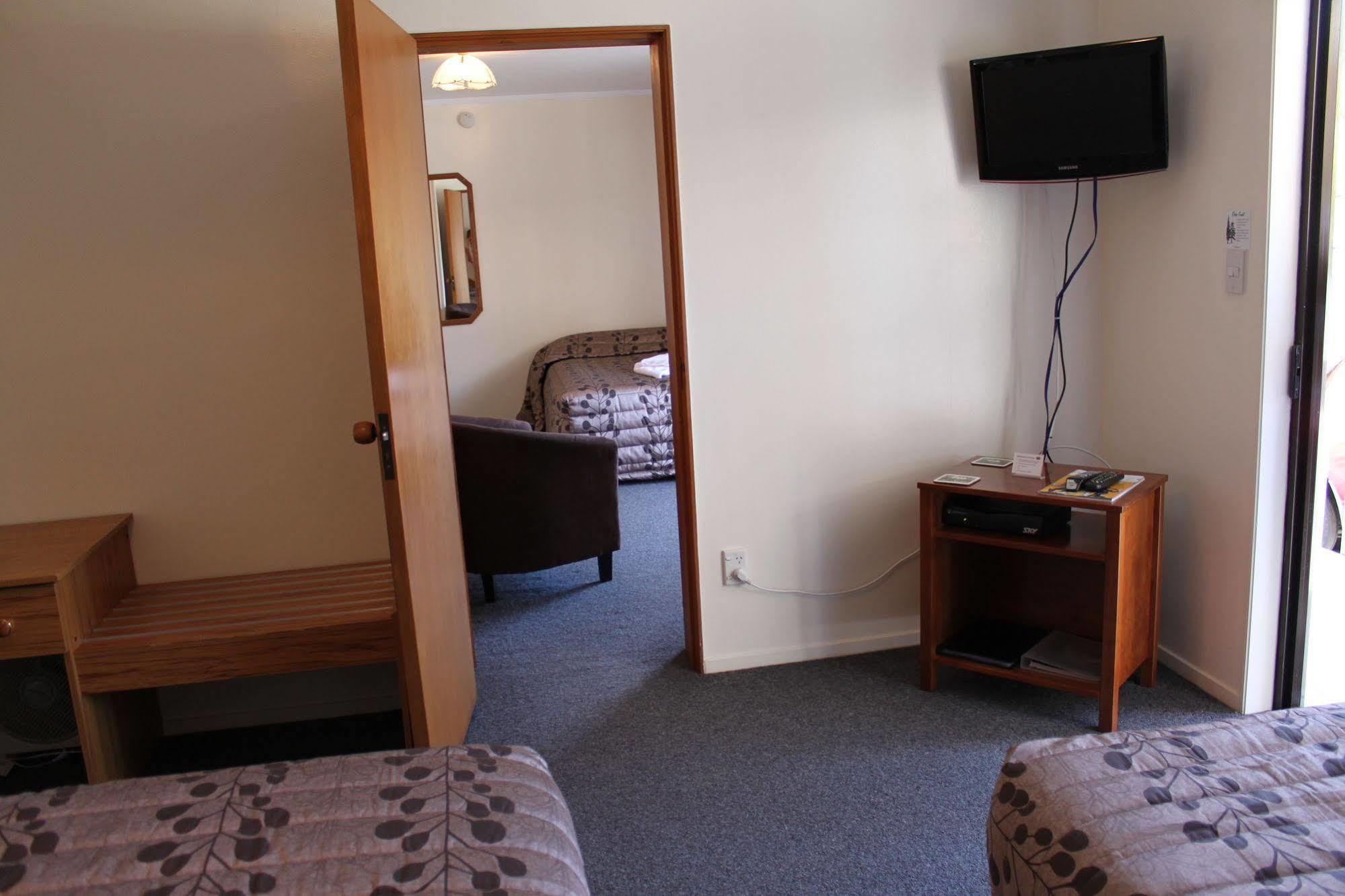 Cherry Court Motor Lodge Whangarei Esterno foto