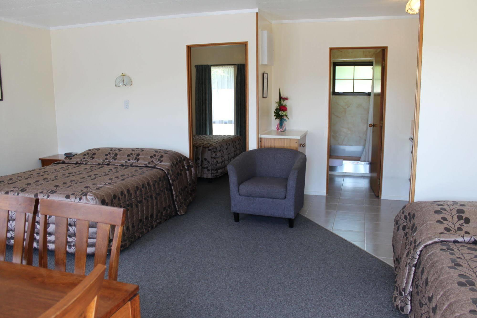 Cherry Court Motor Lodge Whangarei Esterno foto